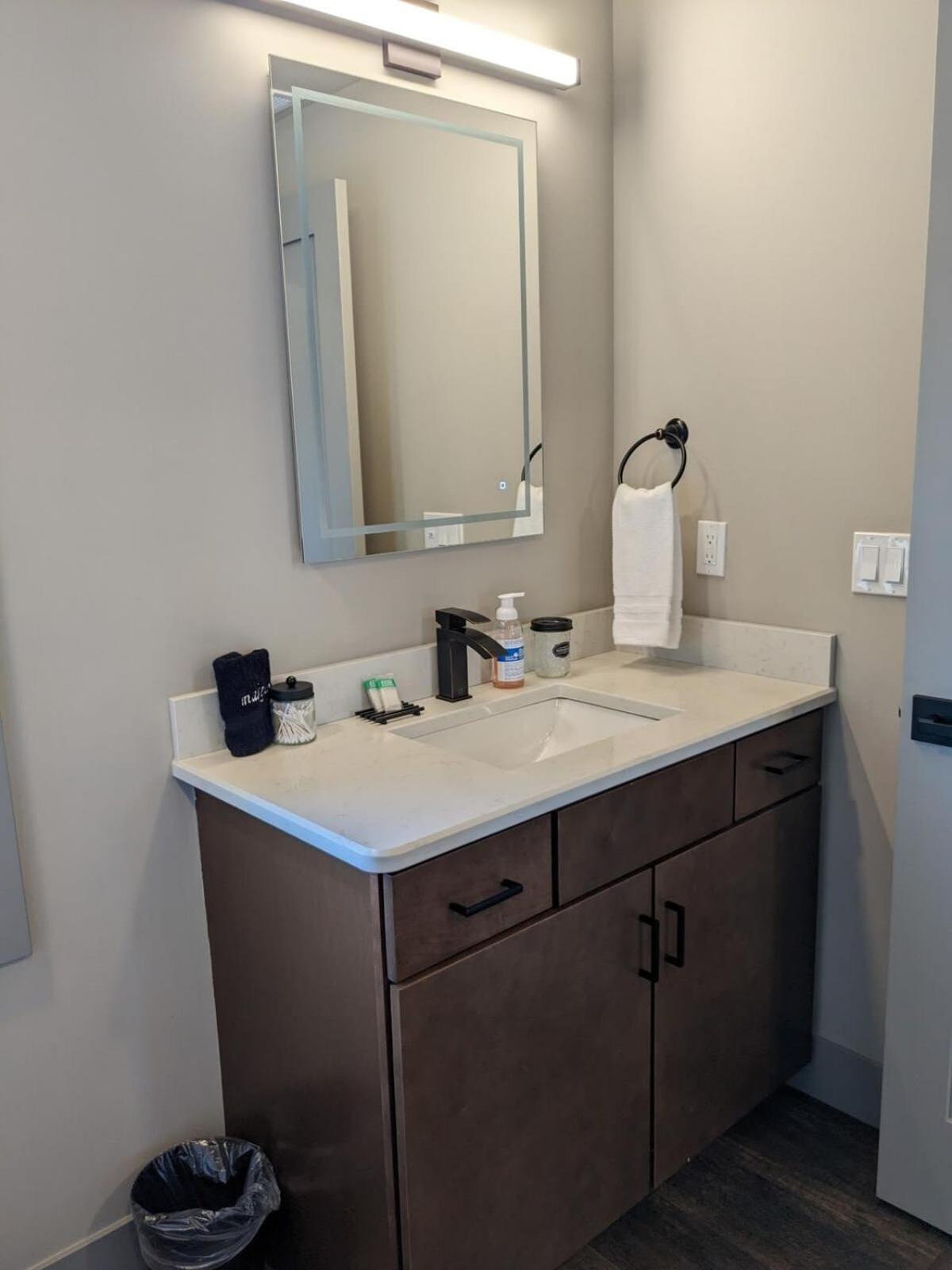 Modern Condo 210 Just Blocks From Lake Michigan 트래버스 시티 외부 사진